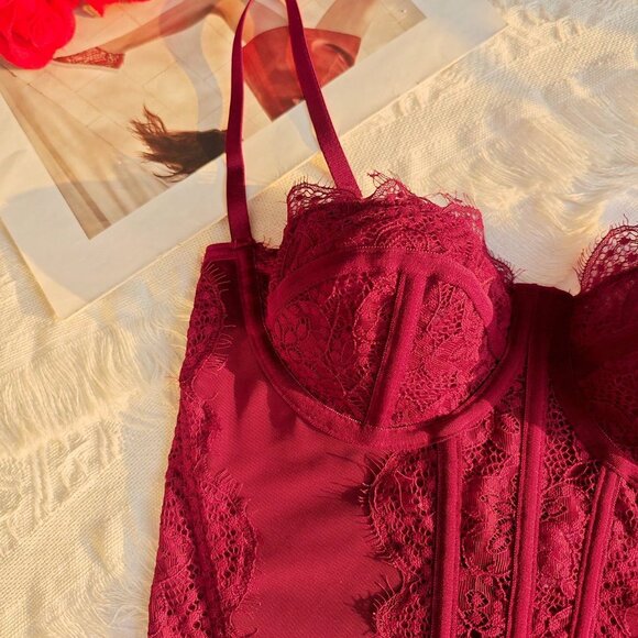 Burgundy Elegant Sexy Women's Bodycon Lace Trim Bustier Top - Picture 9 of 11